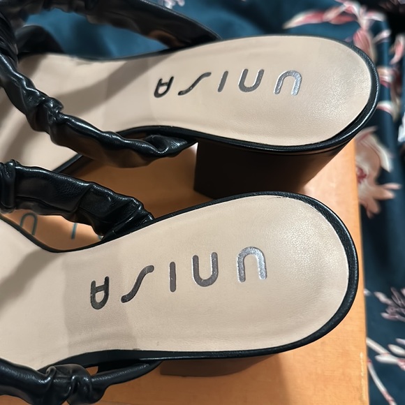 Unisa heels - Picture 2 of 3